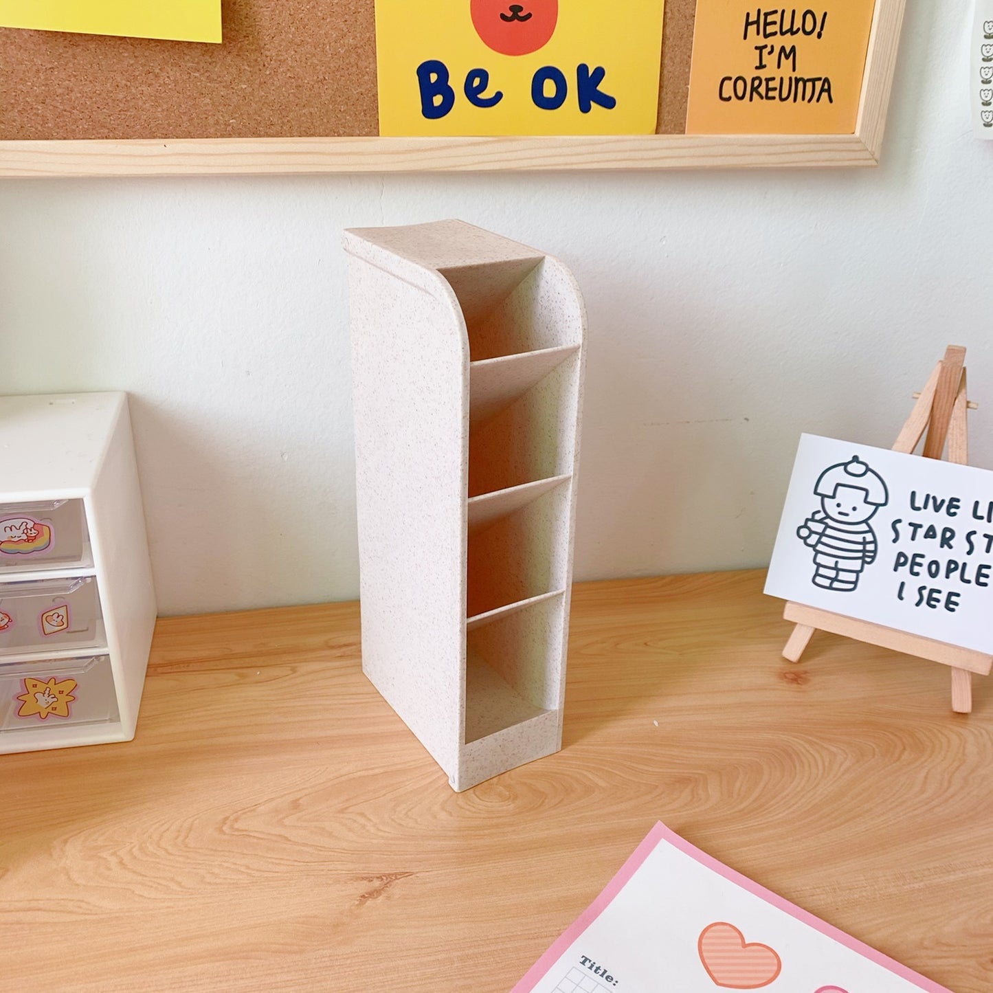 Korea Ins Girl Heart Desktop Storage Tube Simple Cartoon Four-Grid Oblique Pen Holder Makeup Brush Lipstick Storage Box