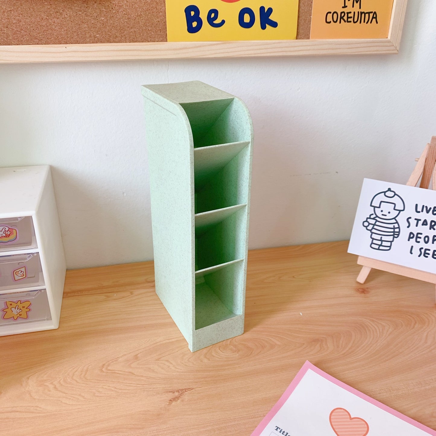 Korea Ins Girl Heart Desktop Storage Tube Simple Cartoon Four-Grid Oblique Pen Holder Makeup Brush Lipstick Storage Box