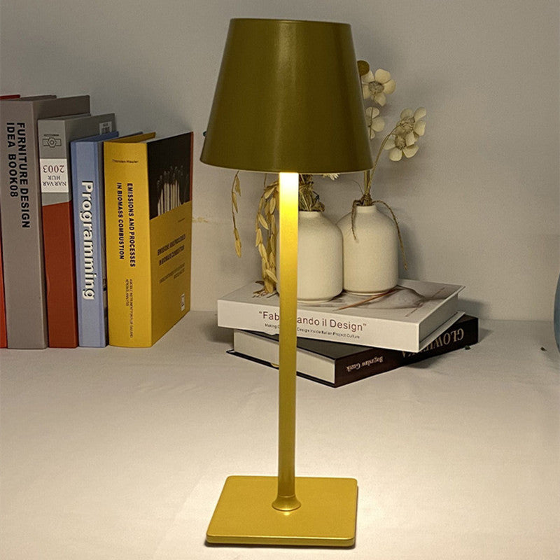 Retro Atmosphere Table Lamp Study Eye Protection Table Lamp USB Rechargeable Living Room Bedside Lamp Restaurant Bar Rotatable Table Lamp
